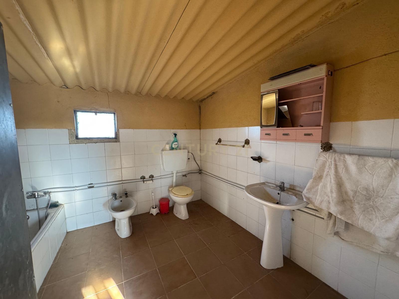 Fotografia 10 de Moradia Isolada implantada em lote com 820 m2 na Aldeia Nova da Aroeira