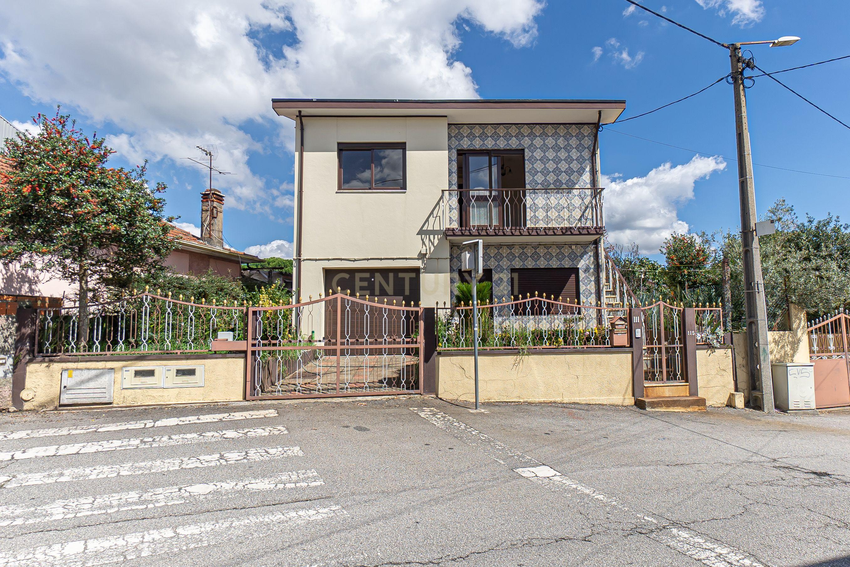 Moradia T6+ à venda em Valongo, €400.000