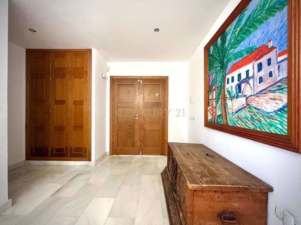 Casa con vistas al mar en primera línea – Urbanización Bahía de Estepona - Image 20