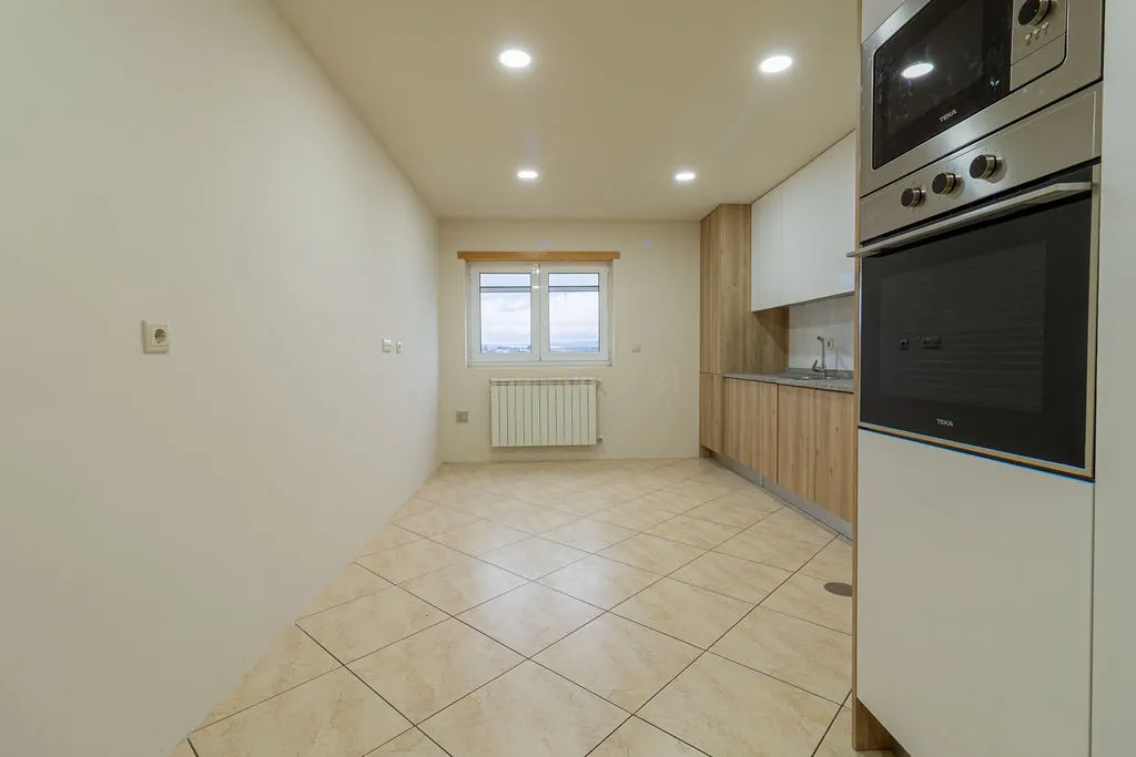 Duplex T3 em Bragança - Image 4