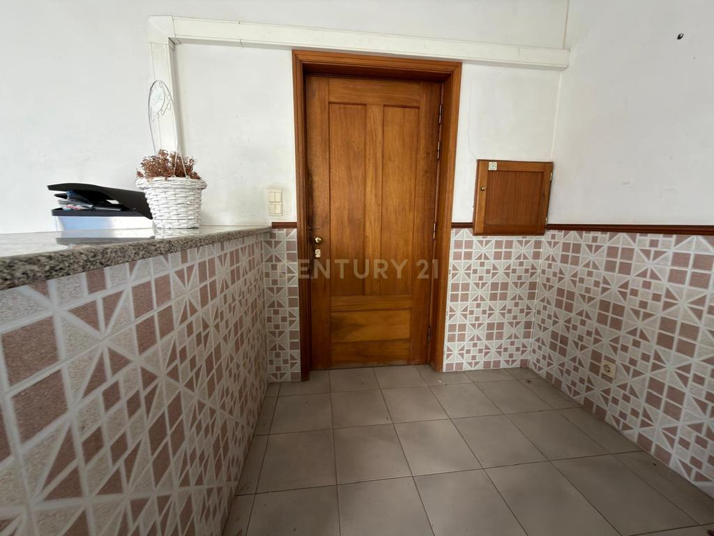 2 Escritórios à Câmara da Maia - Image 2