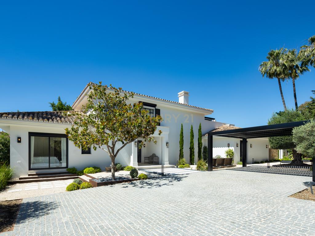 Auriga 36 – Elegância atemporal com vista para o campo de golfe em Nueva Andalucía - Image 26