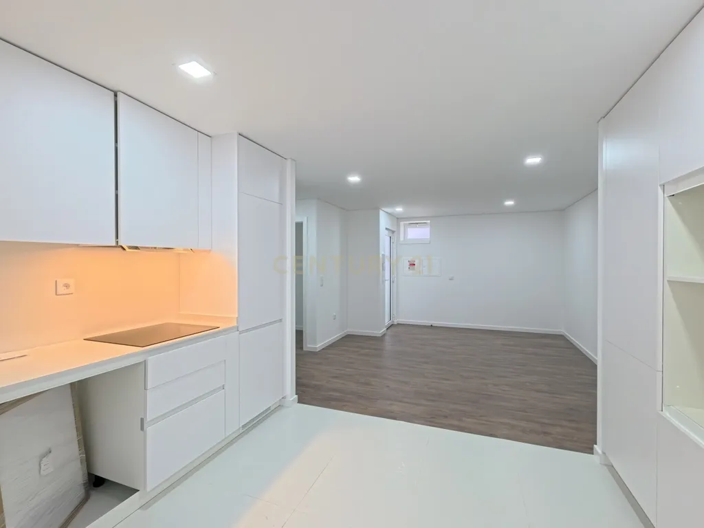 Apartamento Novo em Viseu com Vista para a Cidade - Image 1