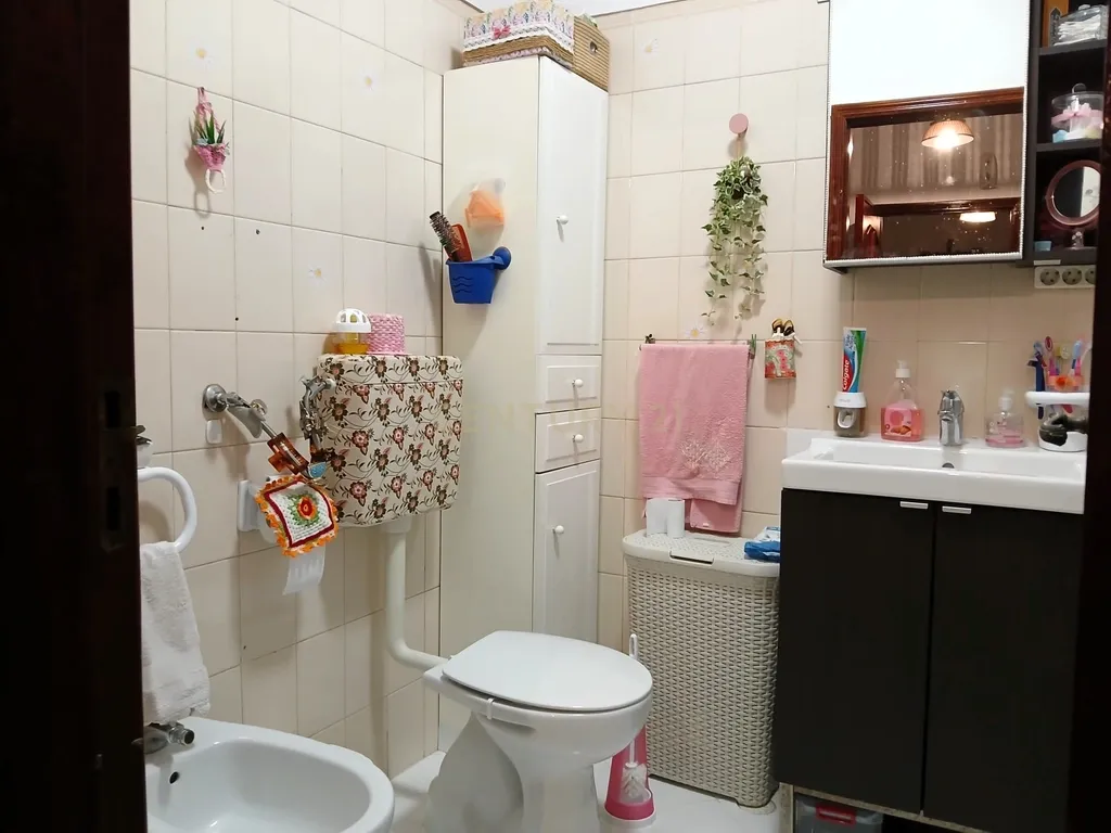 Apartamento T2 em Queluz - Image 13