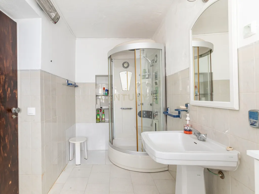 Oportunidade Única no Algarve – Propriedade de 33.840m² com duas moradias centenárias para remodelação - Image 25