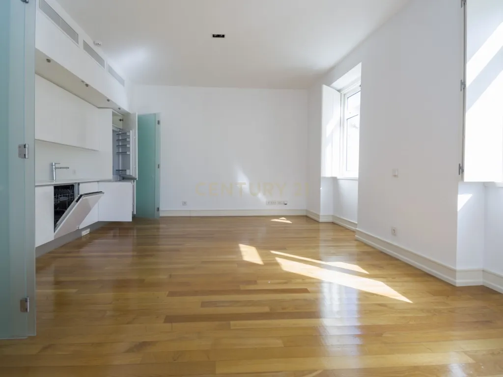 Apartamento T2 de Charme para Arrendamento na Avenida da Liberdade - Image 23
