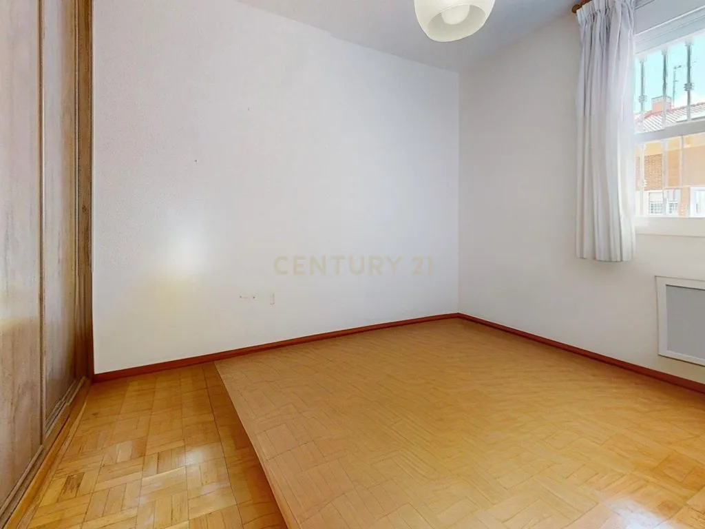 Casa Térrea em Alcalá de Henares, Madrid - 5 Quartos e 3 WC - Image 86