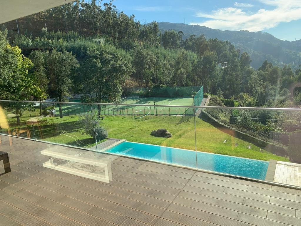 Moradia de luxo no Gerês  piscina e court de ténis e vistas sobre Rio - Image 29