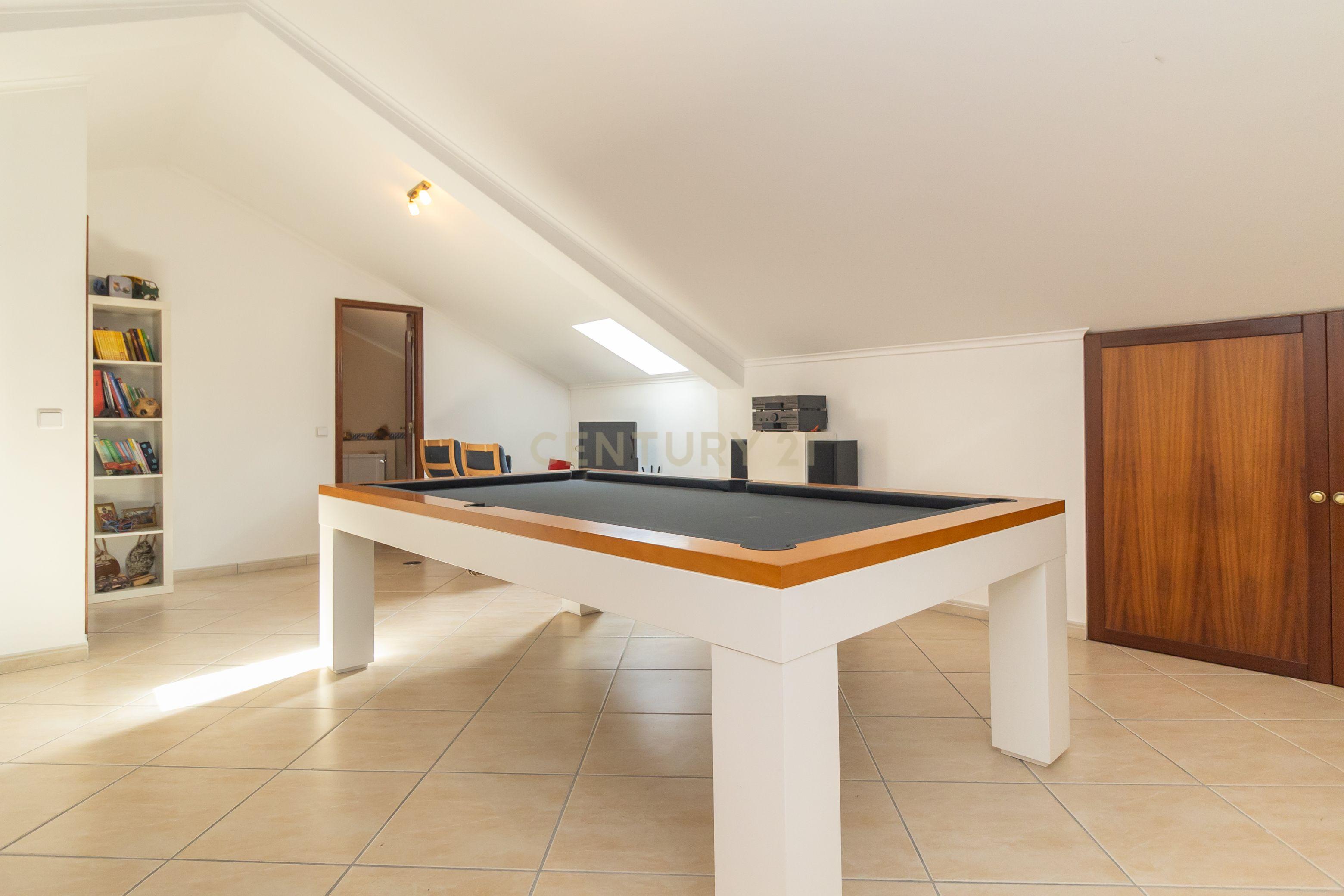 Moradia T4 em Palmela, com Piscina e Amplo Espaço Exterior - Image 53