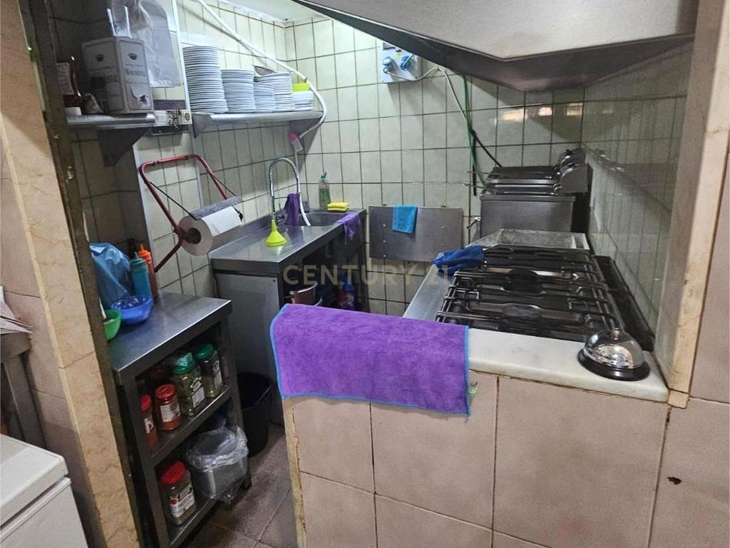 GRANDE OPORTUNIDADE DE TRANSFERÊNCIA DESTA TABERNA ABERTA DESDE 1965 QUE CONSERVA SEU CARÁTER TRADICIONAL. - Image 3