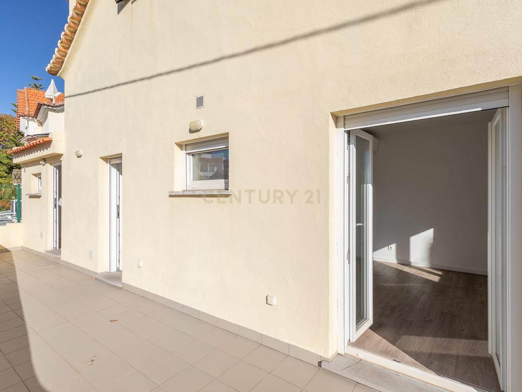 Apartamento no centro do Estoril - Image 8
