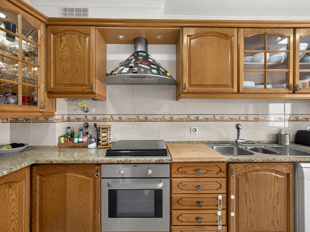 T3 Remodelado em Belas| O equilíbrio perfeito entre conforto, tranquilidade e localização - Image 12