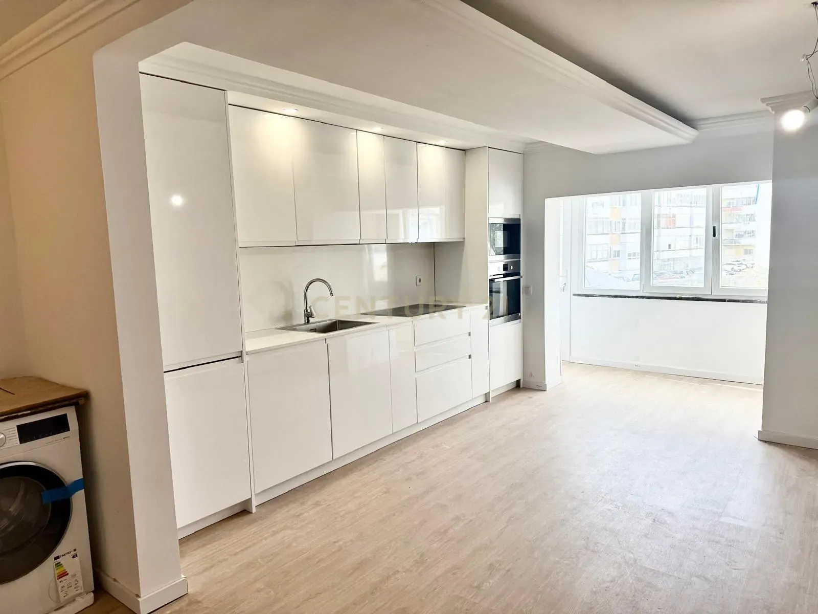 Apartamento totalmente remodelado na Vila de Oeiras - Image 4