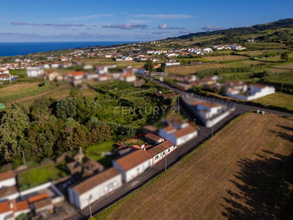 Moradia T2 com Vista e Tranquilidade na Lomba da Fazenda, Nordeste - Image 6