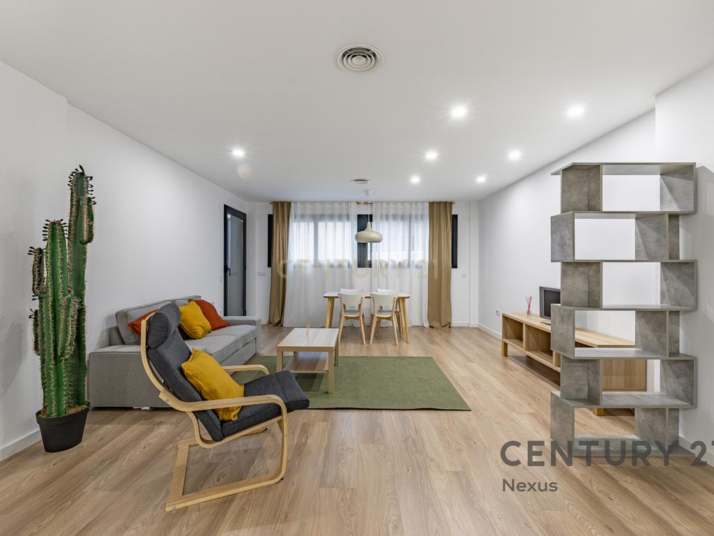Rés-do-chão impecável com acabamentos de alta qualidade, suíte e eficiência energética em Terrassa - Image 3