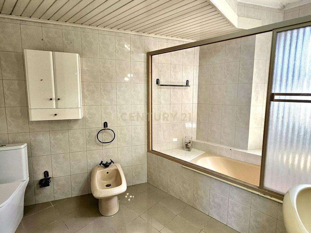 🏡 APARTAMENTO T4 NO CENTRO DE AVEIRO | GARAGEM FECHADA PARA 2 CARROS - Image 14