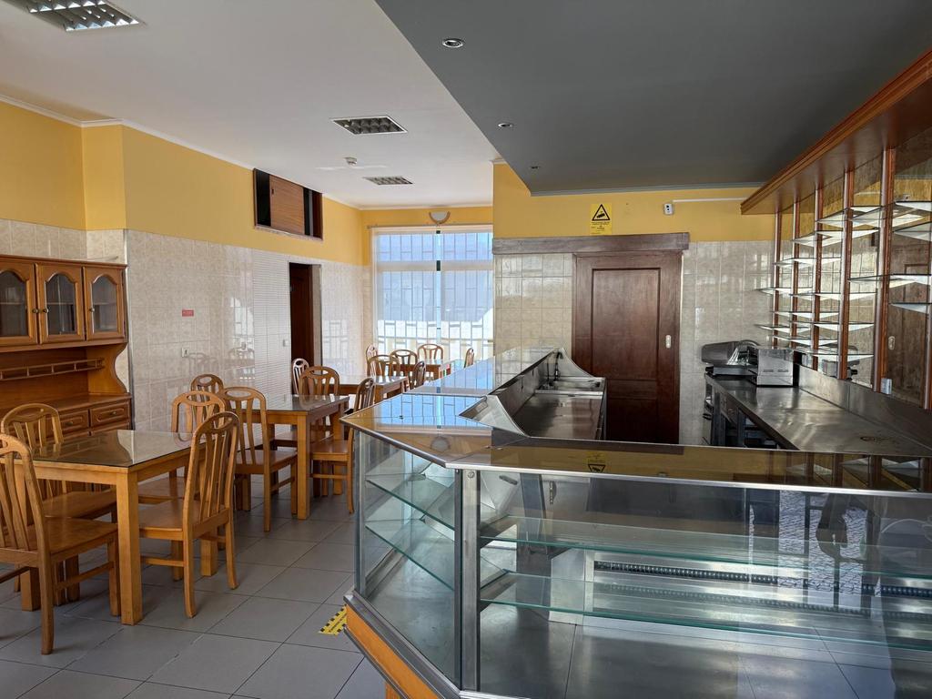 Espaço Comercial à Venda – Serra das Minas, Sintra - Image 1