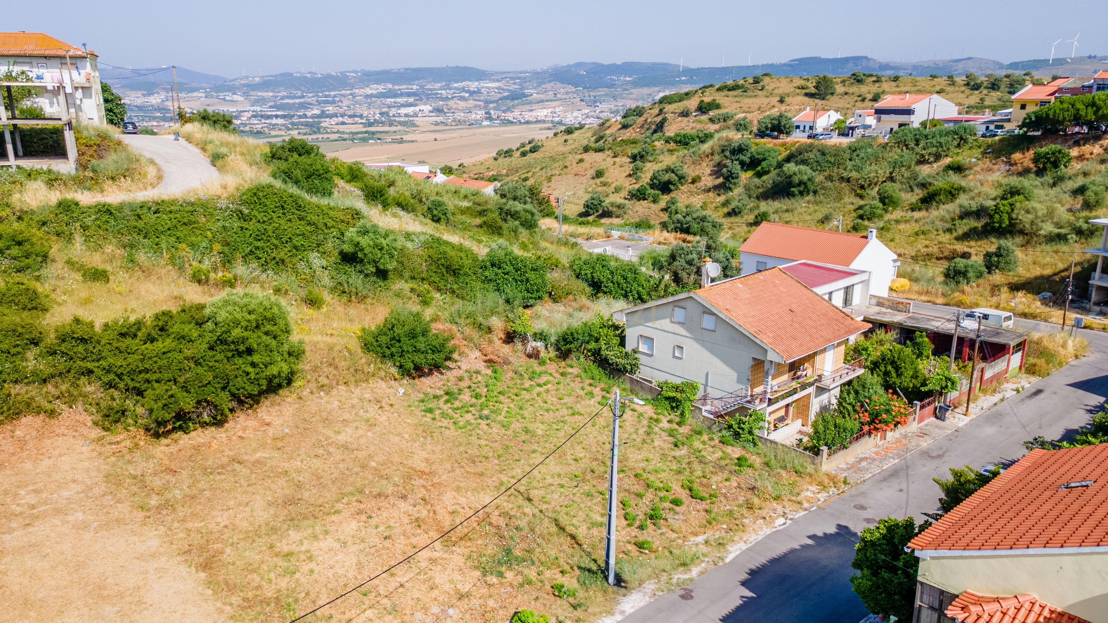 Land for sale in Loures, Portugal — €99,000