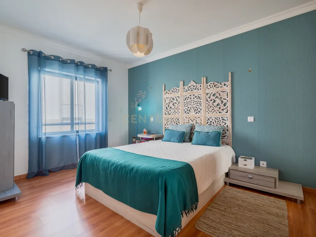 Excelente T3 em Lagoa | Localização Privilegiada perto de Tudo - Image 20