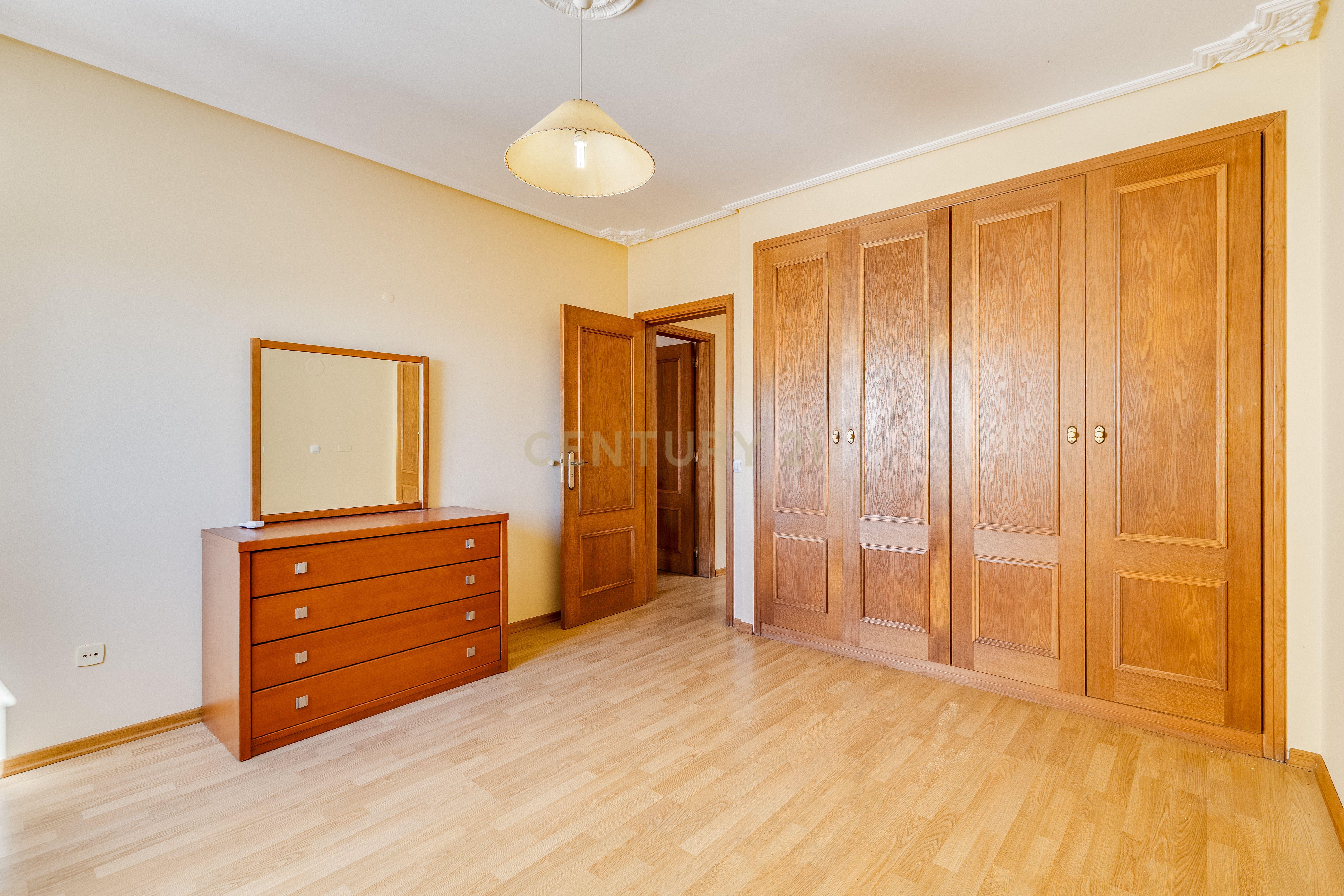 Apartamento T4 à venda em Faro (Sé e São Pedro), Faro — foto 17