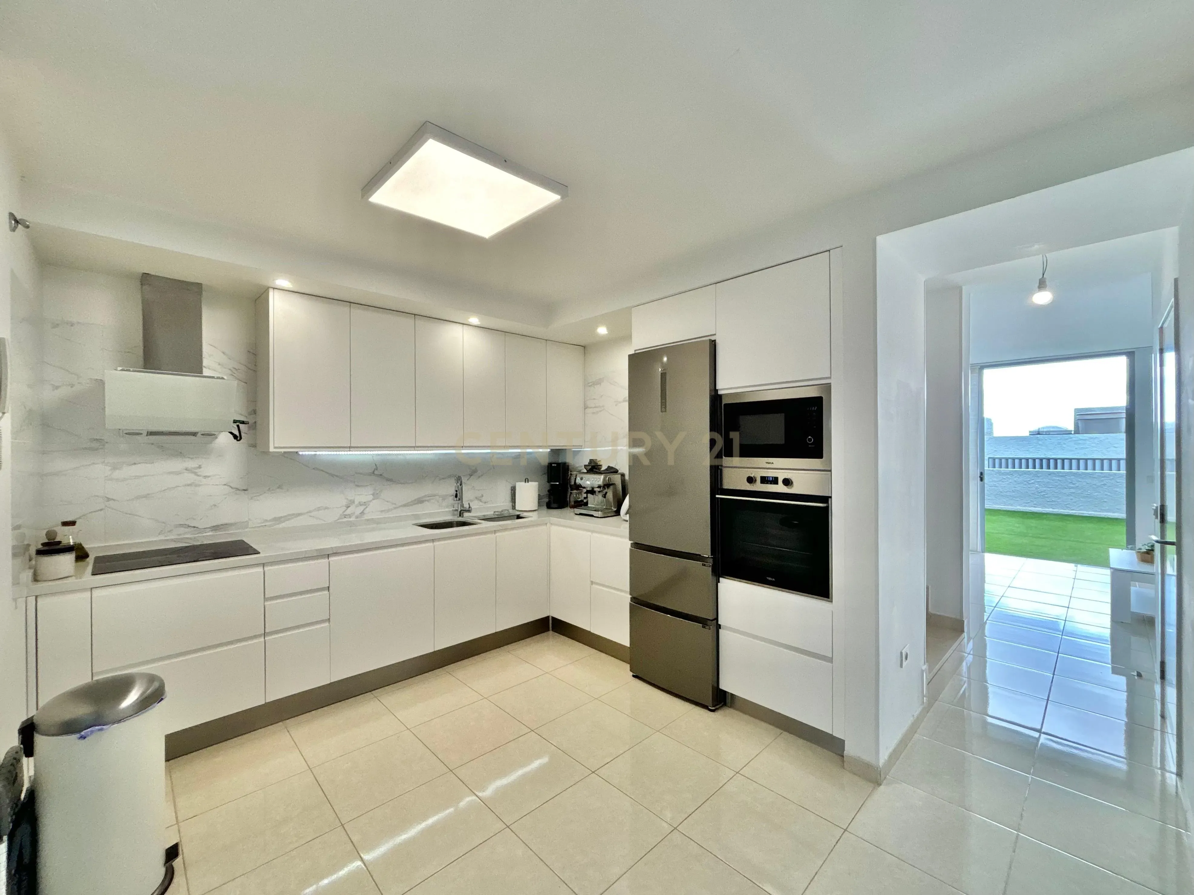 - Image 5