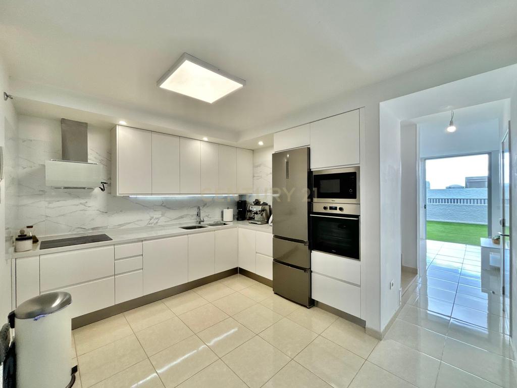  - Image 5