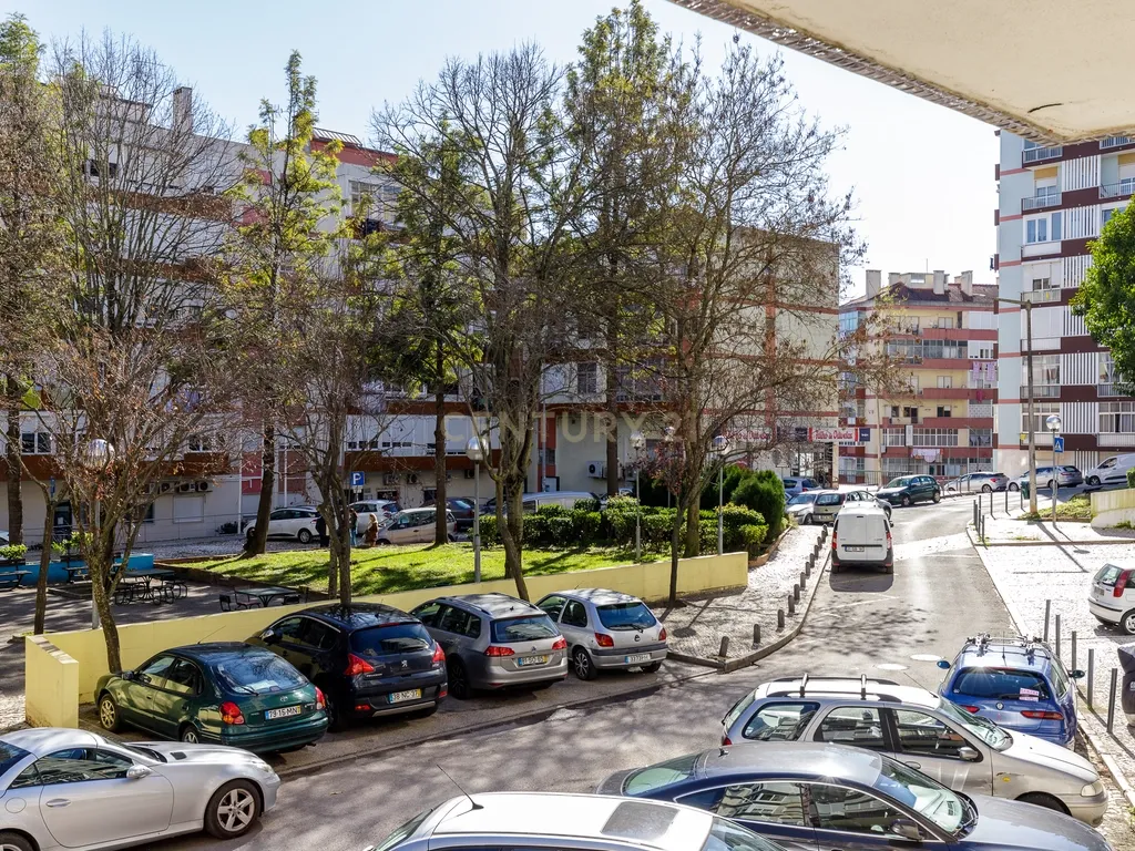 Loja para investimento em Odivelas - Image 29