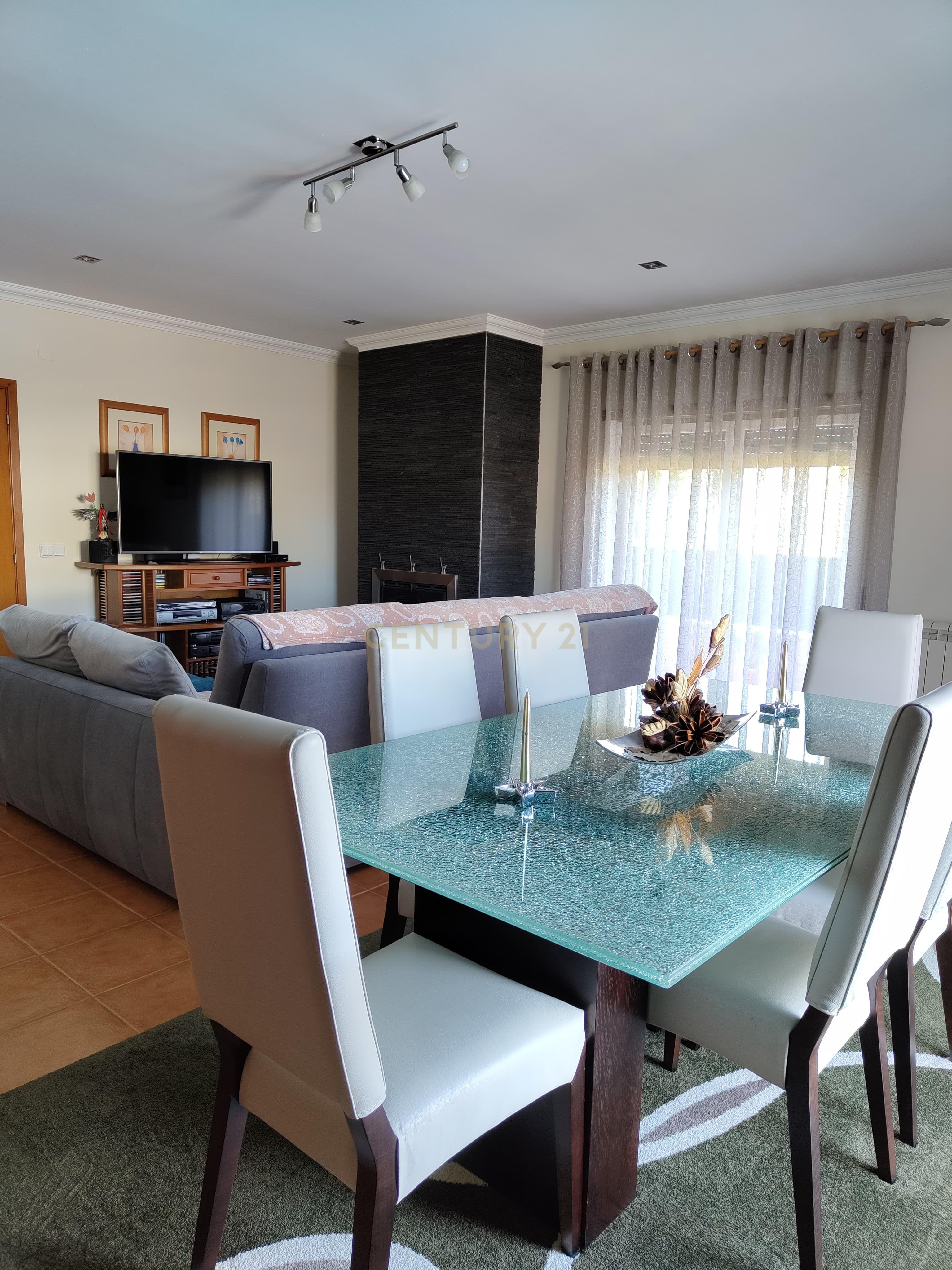 Moradia T4 com piscina em Gaeiras, Marinha Grande. - Image 6