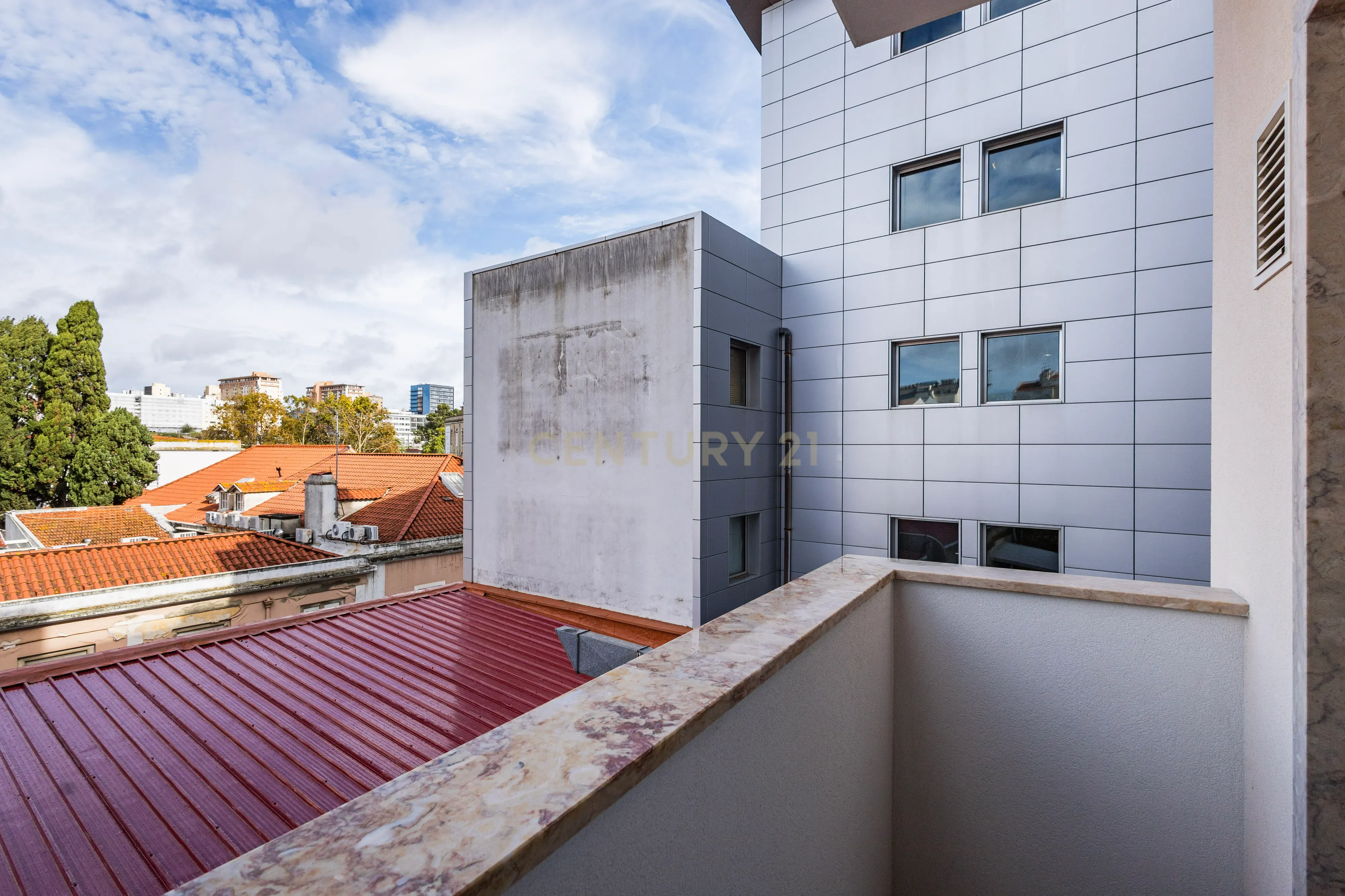 T2 no BERNA HERITAGE, um Edifício Único e Icónico no coração da cidade de Lisboa! - Image 28
