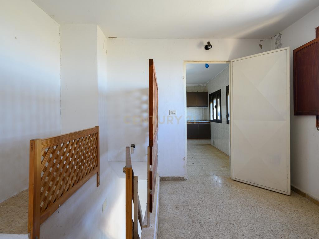  - Image 33