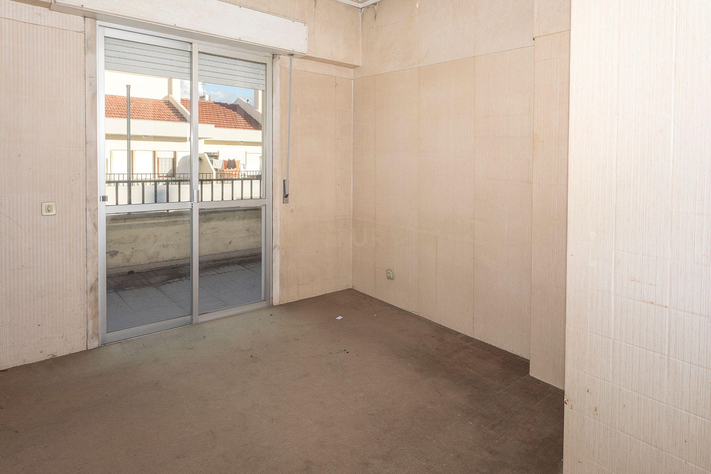Apartamento T6 | Último Andar | 226m² | Quinta das Palmeiras, Oeiras - Image 32