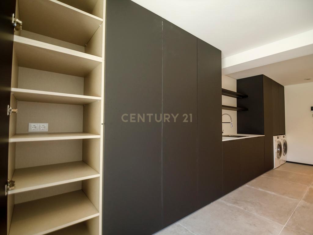 Moradia Nova com 4 quartos dentro de um condomínio fechado em Cascais, a apenas 5 minutos das praias de Cascais! - Image 64