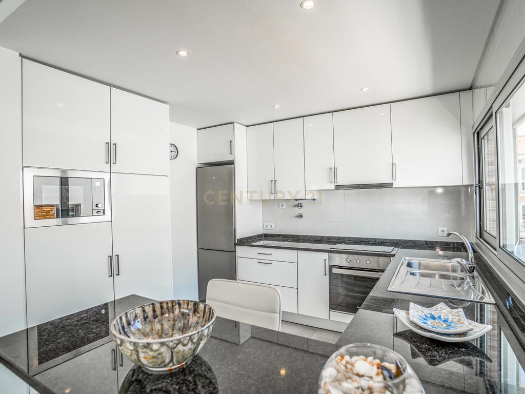 Apartamento T2 Condomínio Fechado Vista Baía - Image 6