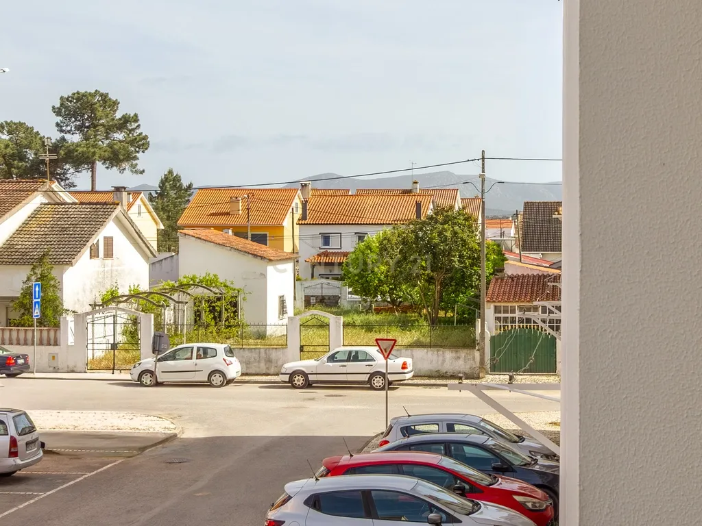 Apartamento T2 na Quinta do Conde - Image 15