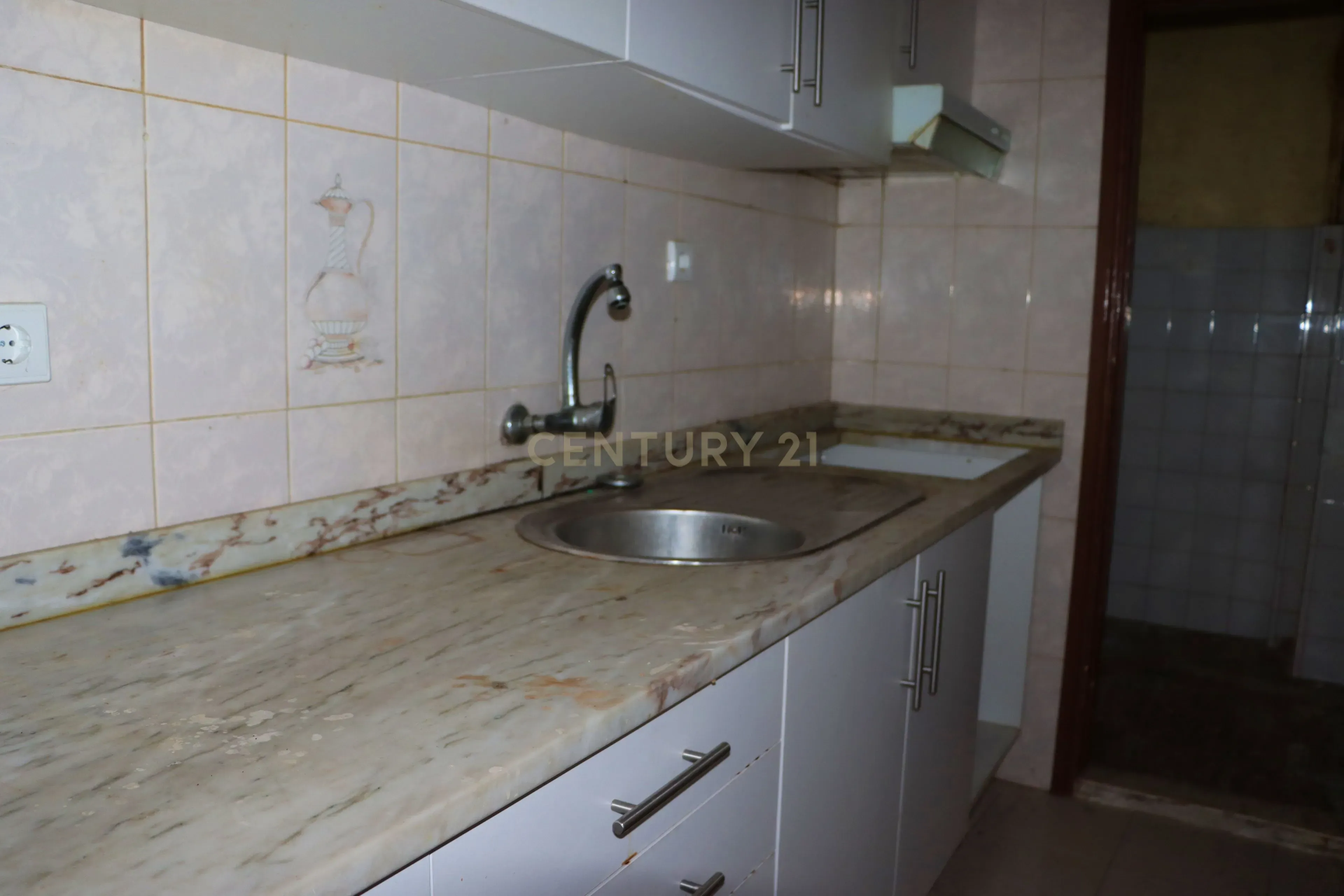 Fotografia 10 de Prédio para reabilitação em Miragaia | Excelente oportunidade de investimento