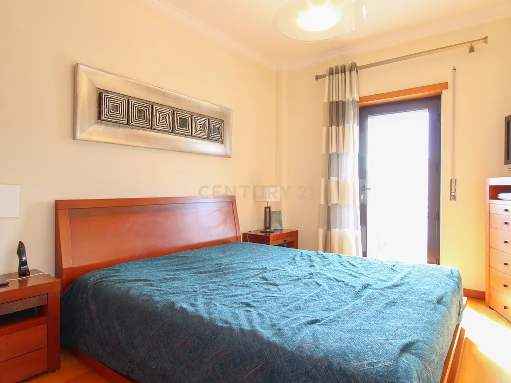 Apartamento T3 centro Palmela - Image 19
