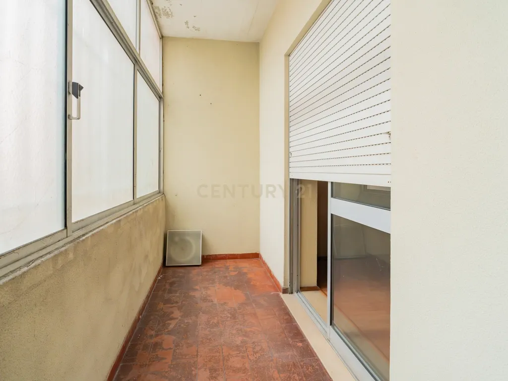 Apartamento T2 em Marinha Grande - Oportunidade Única! - Image 16
