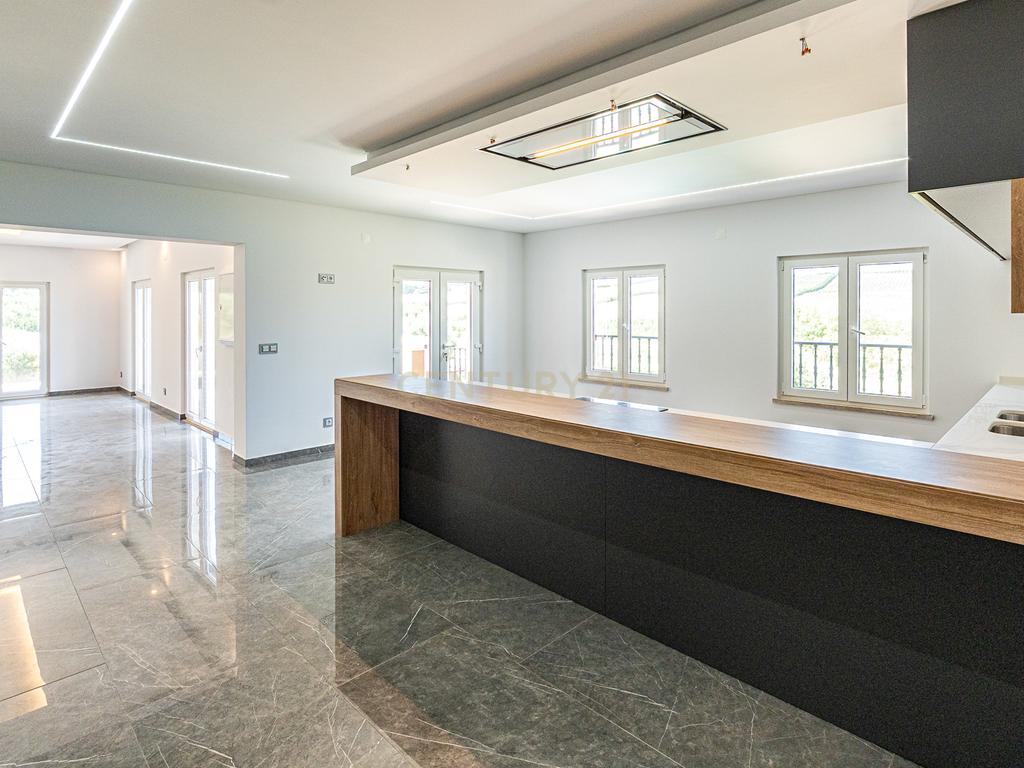 Moradia T6 de Luxo - 924 m² - Piscina - São Pedro da Cadeira - Nova - Image 16