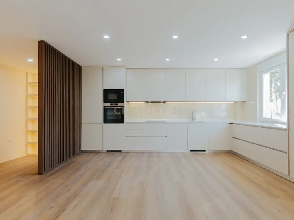 Apartamento T3 moderno e espaçoso no coração do Pinhal Novo - Image 3