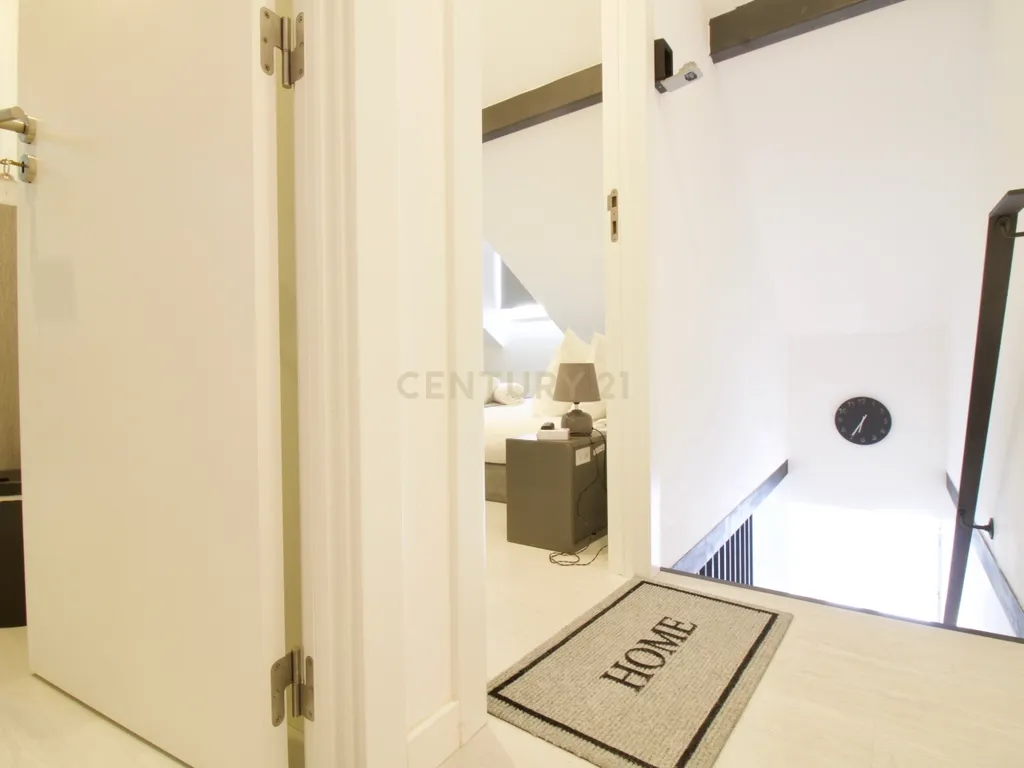 Apartamento Duplex em Alojamento Local - Almada - Image 32