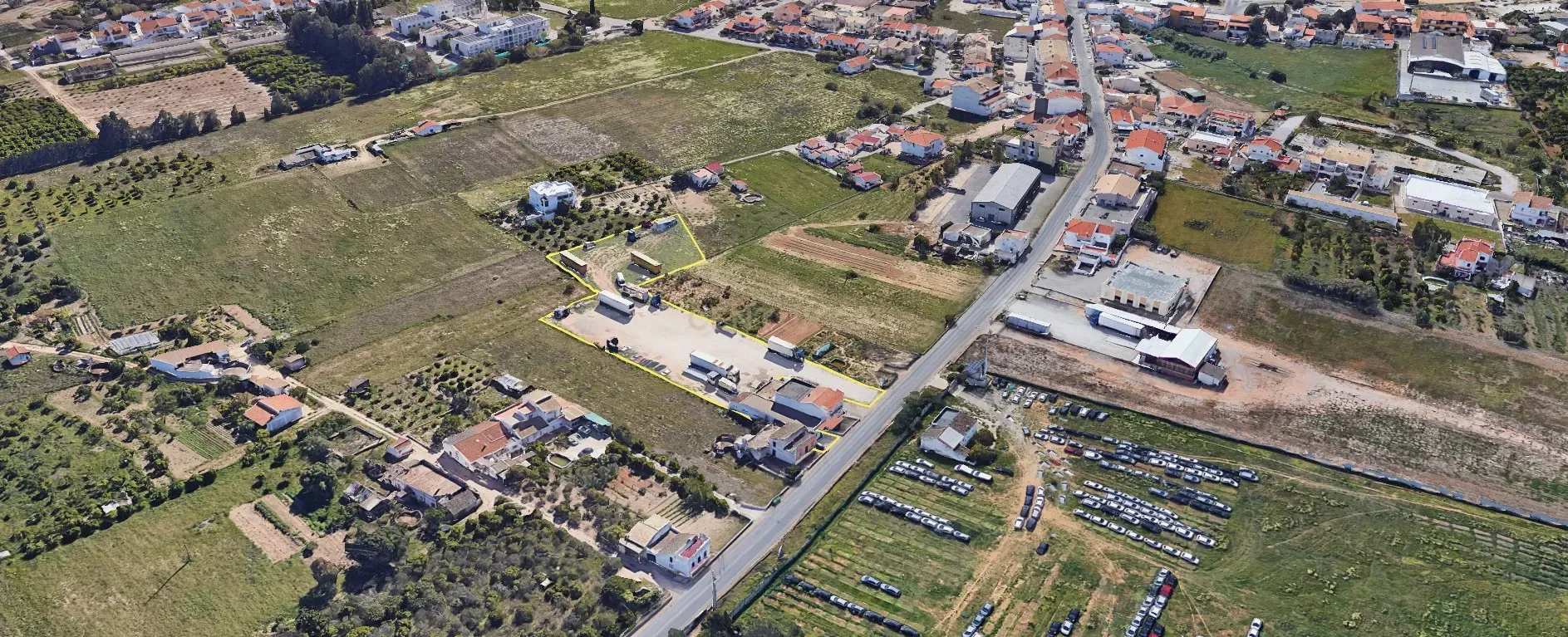 Terreno Urbanizável 4900m2 com Armazém em Mar e Guerra | Faro - Image 4