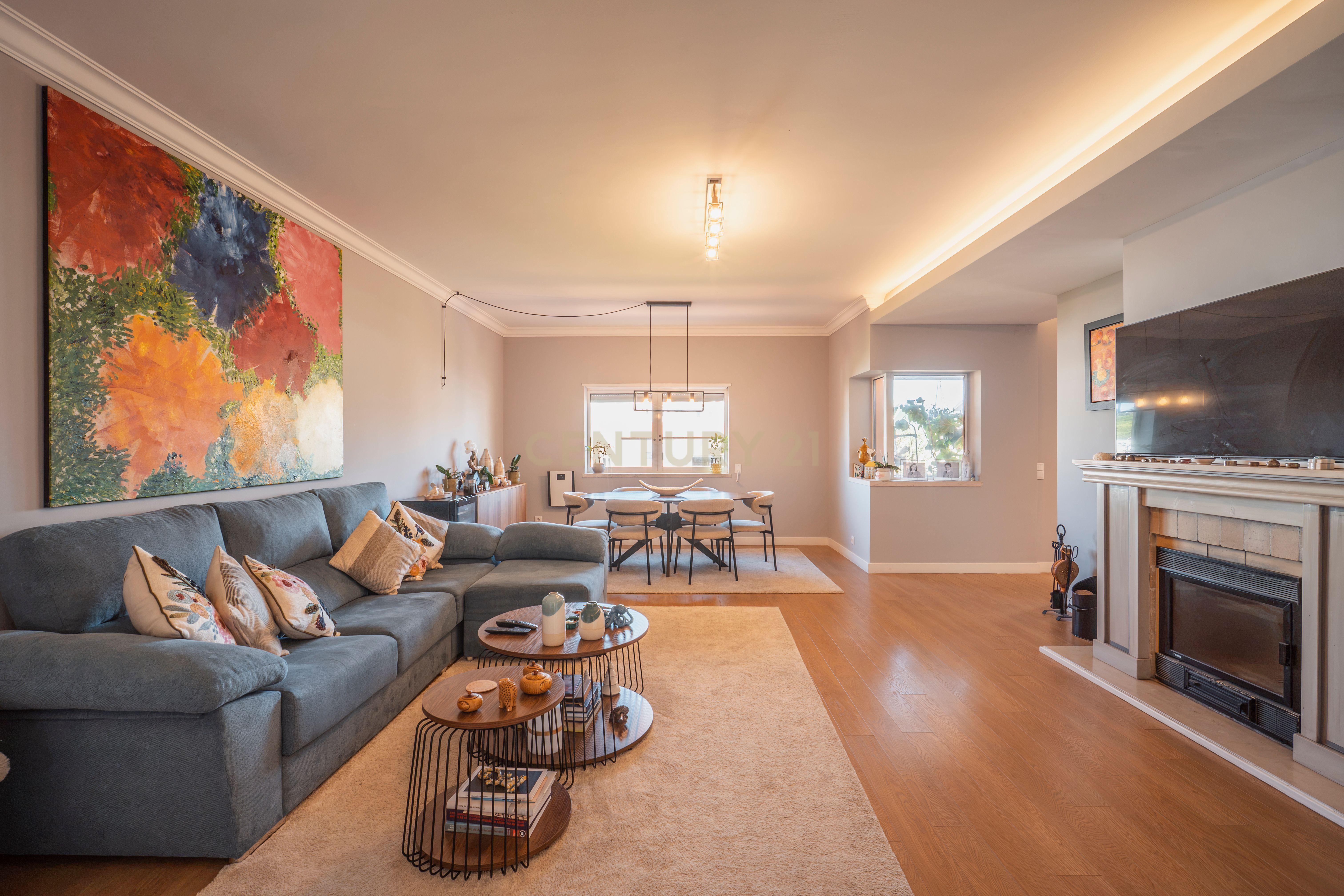 Fotografia 4 de Espaçoso Apartamento T3 para arrendamento | 144 m² | Monte Estoril apenas 500 metros da praia