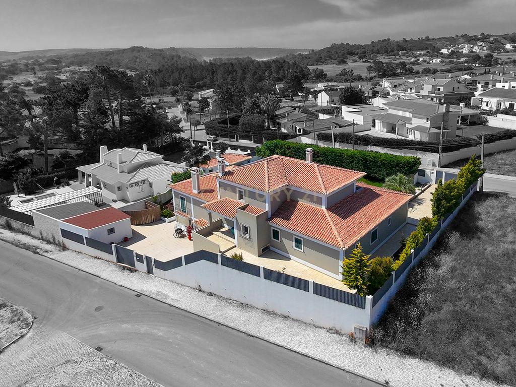 Moradia T5 com piscina em Sesimbra - Image 71