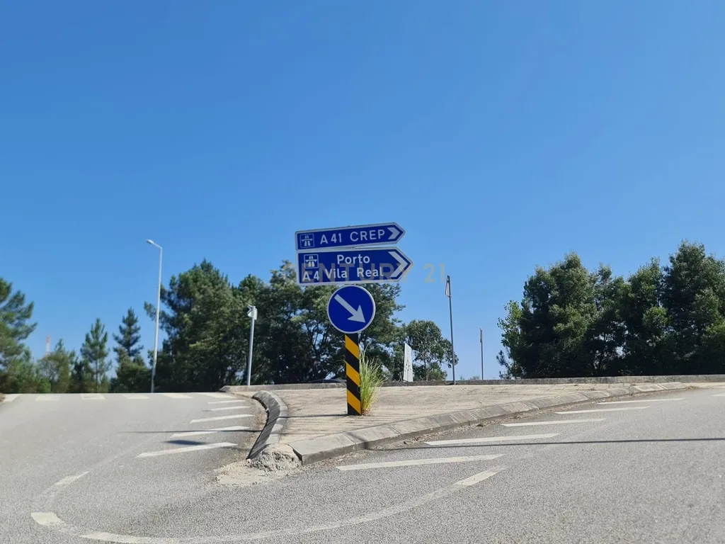 TERRENO PARA/CONSTRUÇÃO MORADIAS EM BANDA (PIP APROVADO COM PLANTAS PARA 3 HABITAÇÕES) PRÓXIMO AO POLO 1 LASKASAS E QUIM DAS FRANCESINHAS, A 2,2KM CONTINENTE E DO PARQUE DA CIDADE - REBORDOSA, PAREDES - Image 23