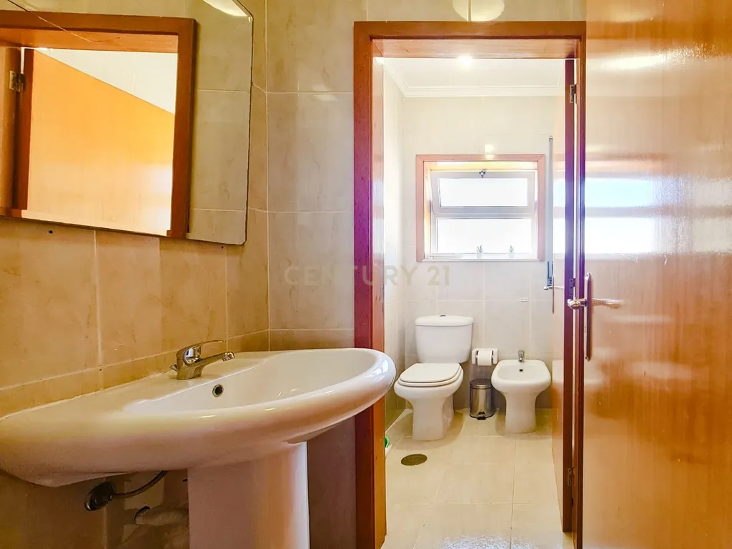 🏡 APARTAMENTO T3 C/ 4 VARANDAS JUNTO À ESCOLA SECUNDÁRIA DANIEL FARIA – BALTAR 📍📢 - Image 11