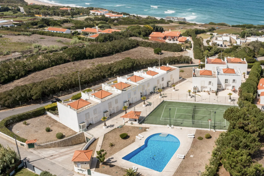 Moradia T4 em Condomínio na Praia Grande, Colares - Sintra - Image 8