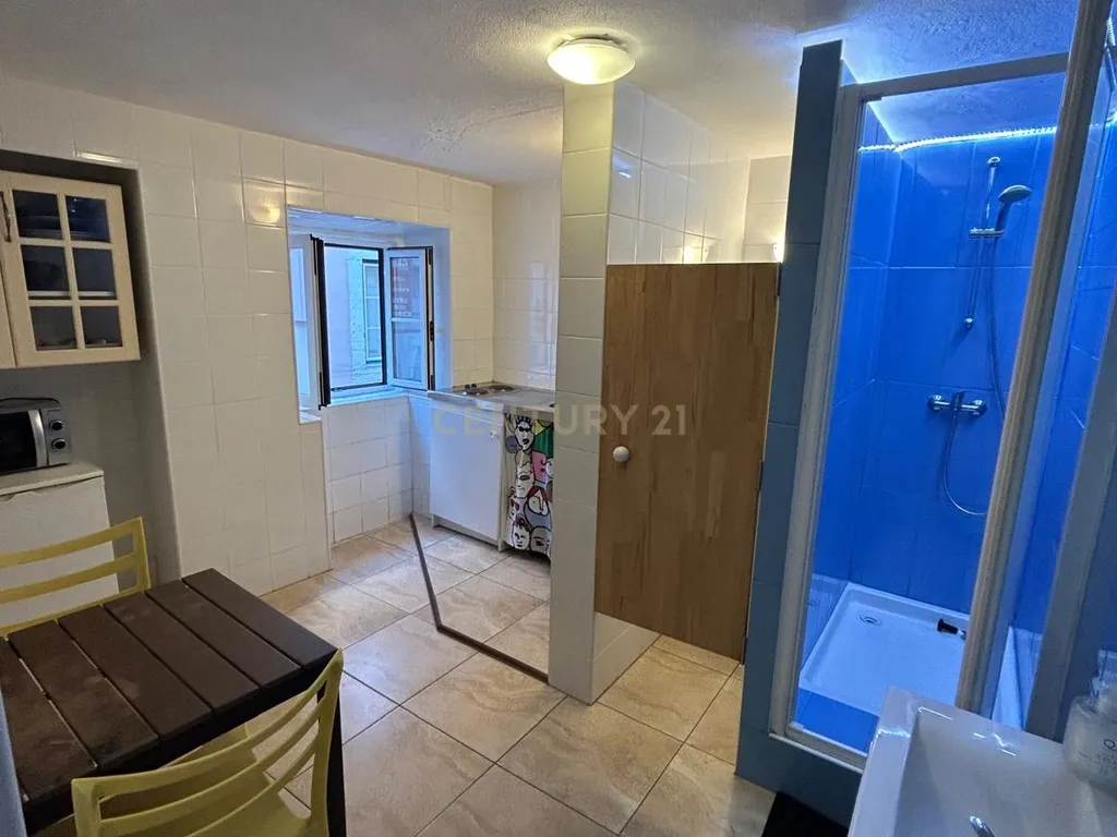 Predio totalmente Remodelado no coraçāo do Bairro Alto em Lisboa - Image 16