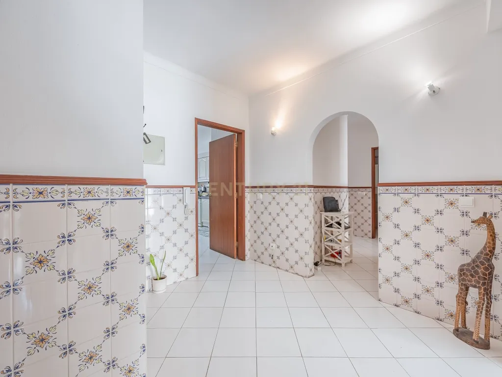 Apartamento T3 em São Gonçalo de Lagos, Faro - Image 13