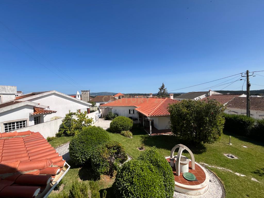 Moradia com 5 quartos em Vale Covo, Bombarral, com jardim, piscina, barbecue, adega e várias zonas de lazer - Image 83