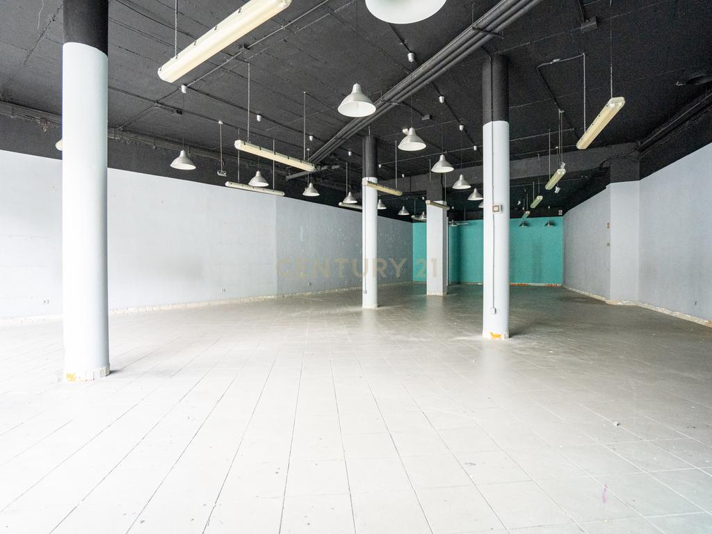 Loja Centro Histórico de Oeiras, com Parqueamento - Image 10